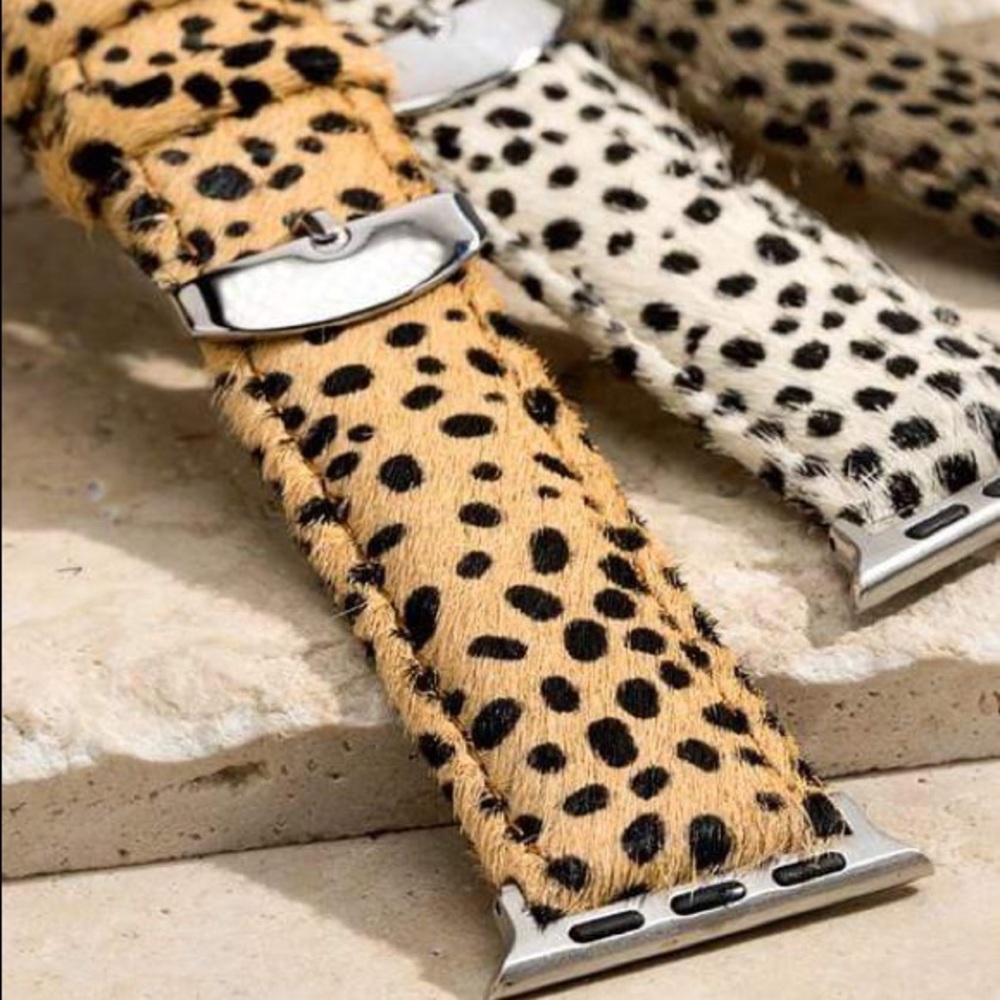 ROCKIN' CHEETAH FOR LIFE APPLE WATCH BAND-SAND - Picture 3 of 4